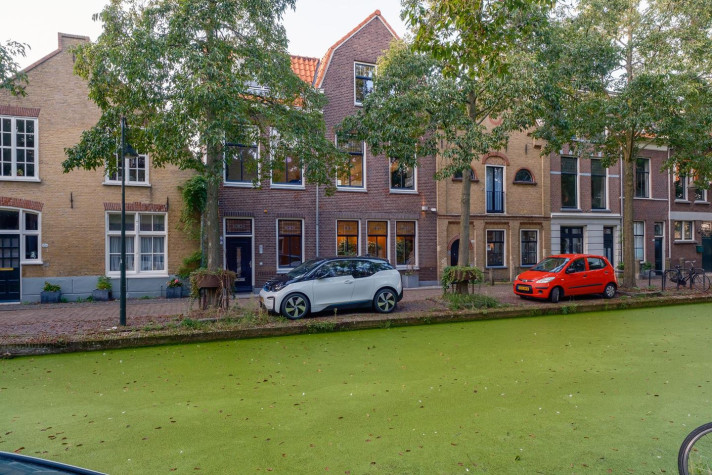 Bekijk foto 1/103 van house in Delft